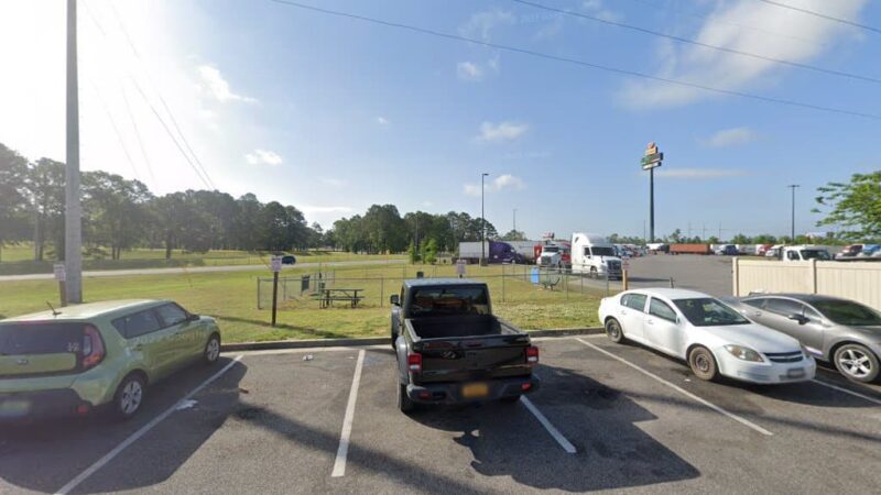 Dog Park at Love's Travel Stops - Whistler, AL