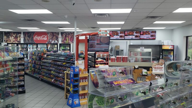 Billy's Truck Stop, Hunt Brothers Pizza. . - Wildwood, GA