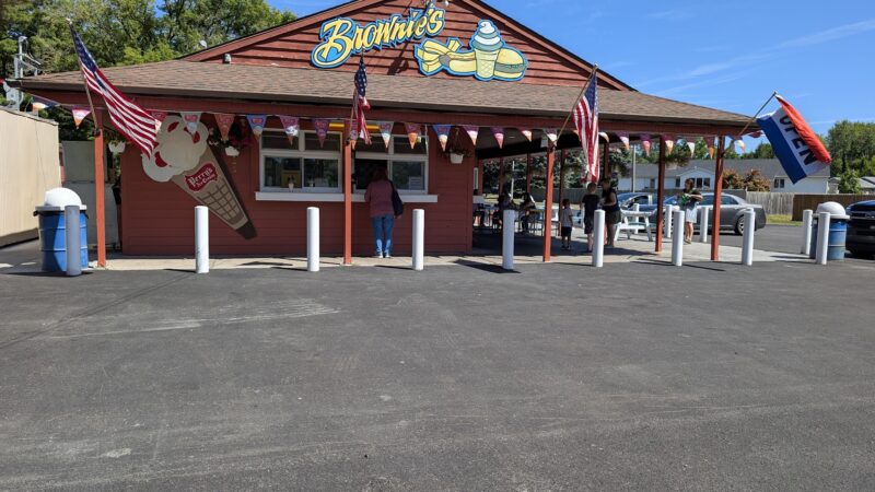 Brownie's Custard Stand / Eats and Treats - Wilson, NY