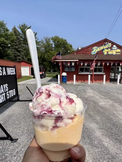 Brownie's Custard Stand / Eats and Treats - Wilson, NY