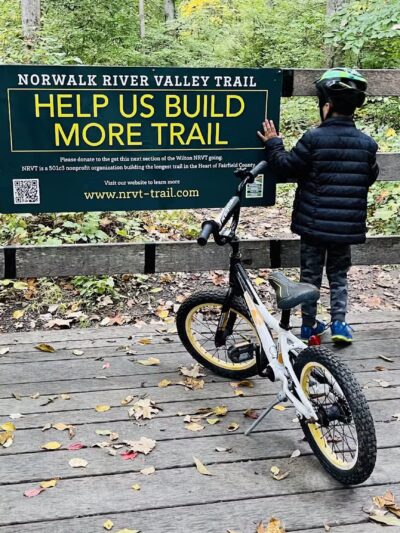 Norwalk River Valley Trail (Skunk Lane Entrance) - Wilton, CT