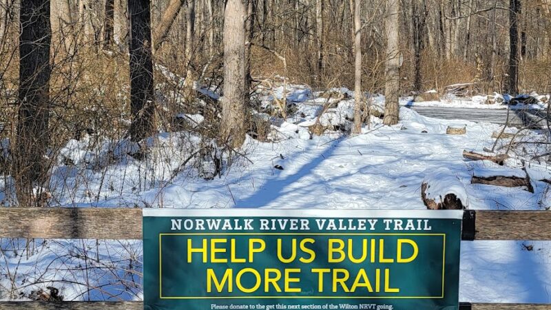Norwalk River Valley Trail (Skunk Lane Entrance) - Wilton, CT