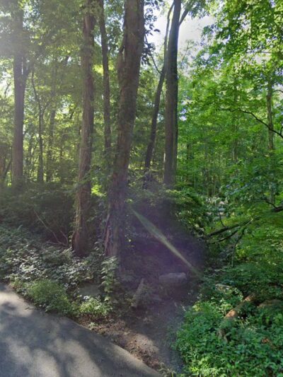 Norwalk River Valley Trail (Skunk Lane Entrance) - Wilton, CT