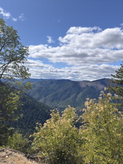 London Peak Accessible Trailhead - Wolf Creek, OR