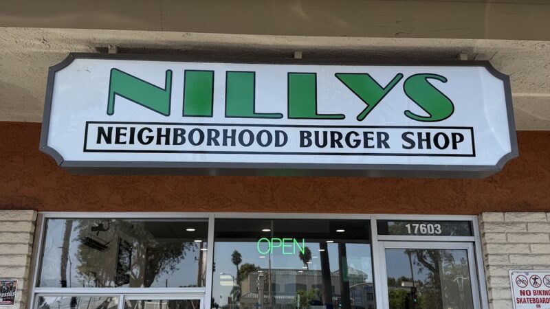 Nilly's Burgers - Artesia, CA