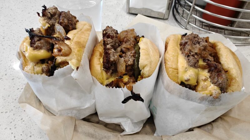 Nilly's Burgers - Artesia, CA