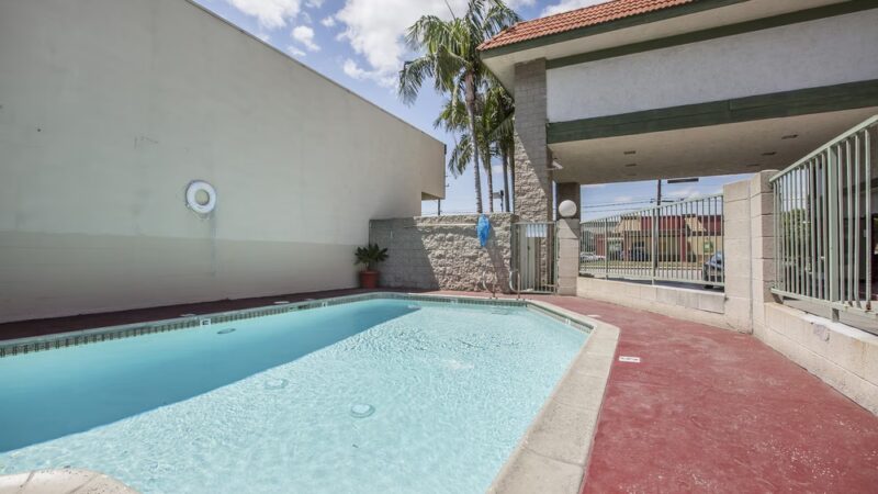 Rodeway Inn Artesia Cerritos - Artesia, CA