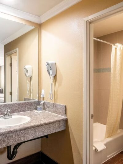 Rodeway Inn Artesia Cerritos - Artesia, CA