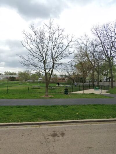 Lincoln small dog park - Aurora, IL