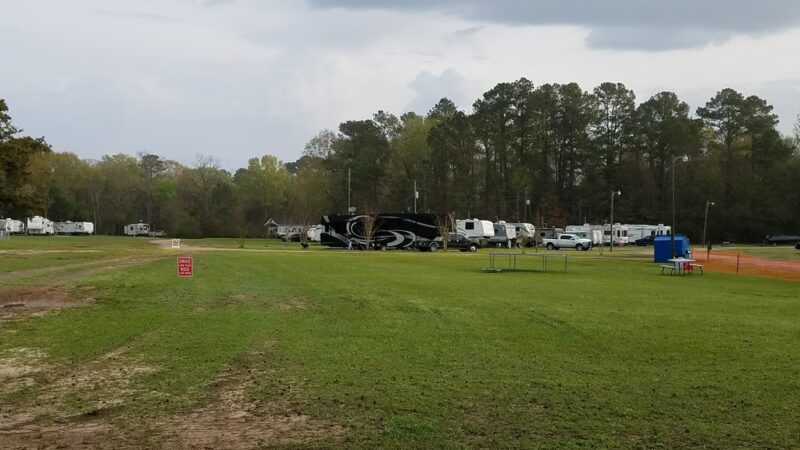 Legacy Park RV - Bains, LA