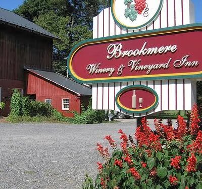 Brookmere Winery & Vineyard Inn - Belleville, PA