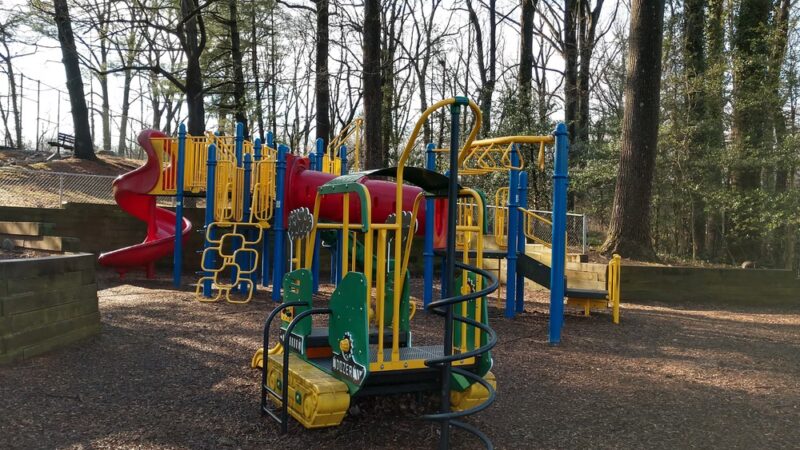 Hillmead Neighborhood Park - Bethesda, MD