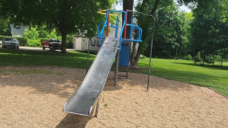 Hodges Park - Bradford, IL