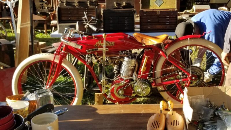 Brimfield Antique Flea Market & Shows - ,