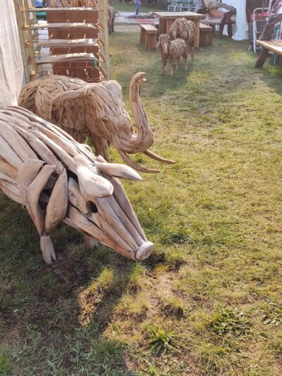 Brimfield Antique Flea Market & Shows - ,