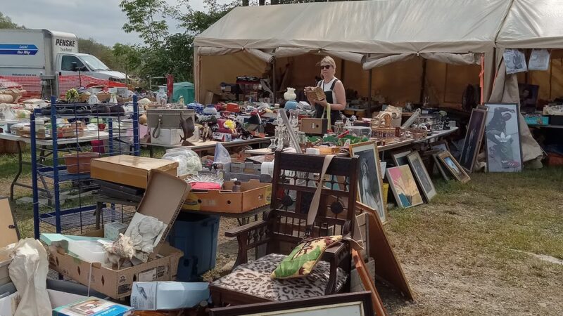 Brimfield Antique Shows - Brimfield, MA