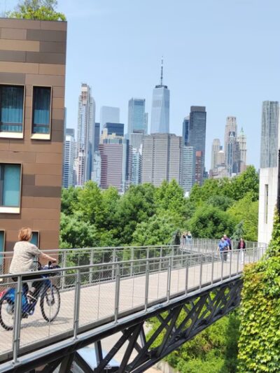 Fruit Street Sitting Area - Brooklyn, NY