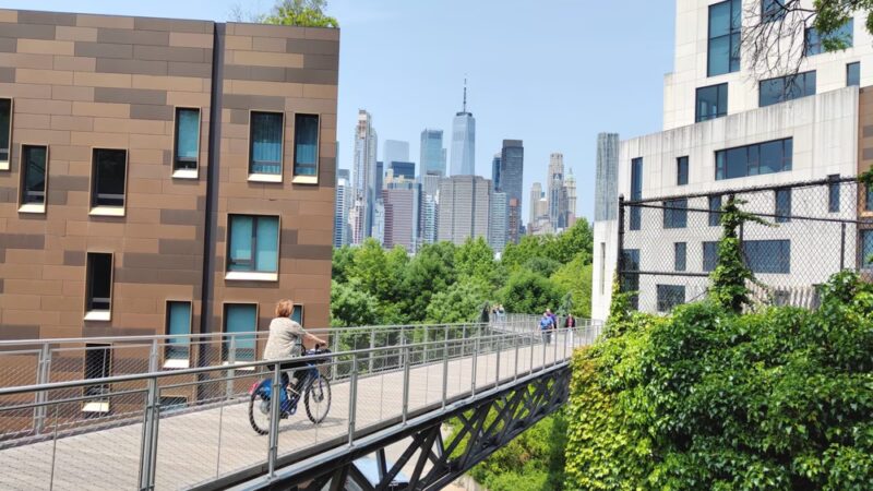 Fruit Street Sitting Area - Brooklyn, NY