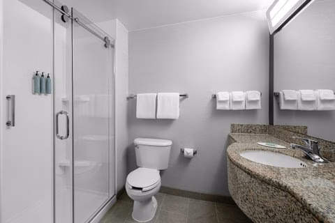 Courtyard Los Angeles Burbank Airport - Burbank, CA