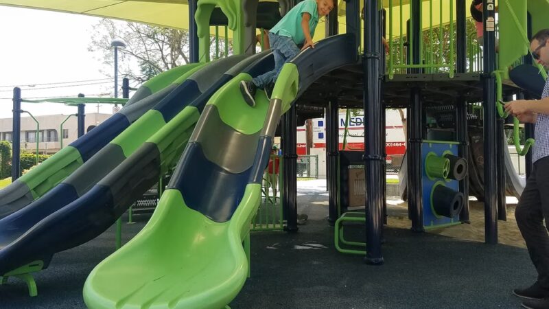 Earthwalk Park - Burbank, CA