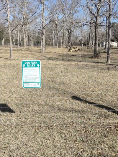 Plundering Dog Acres - Cantonment, FL