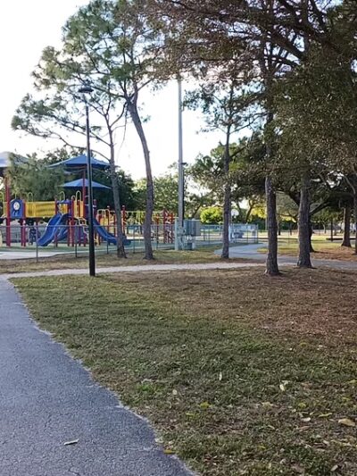 Saratoga Lake Park - Cape Coral, FL