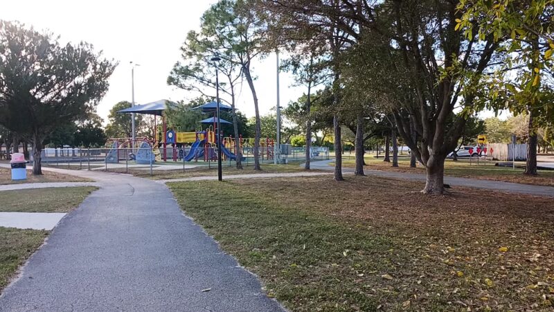 Saratoga Lake Park - Cape Coral, FL