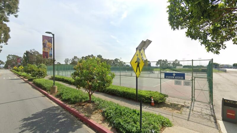 Start of CSUDH Walking Trail - Carson, CA