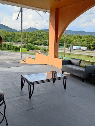 Tennessee Motel - Caryville, TN