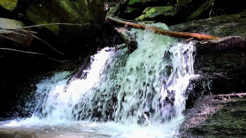 Triple Falls Parking Lot - Caryville, TN