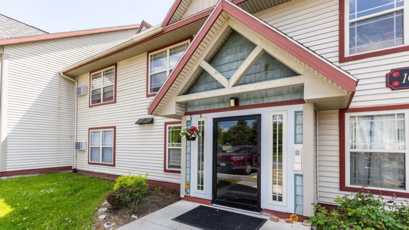 Carriage Garden Apartments - Cazenovia, NY