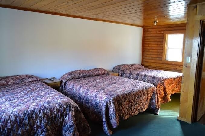 Village Inn Motel - Challis, ID