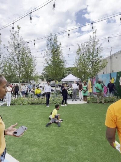 POPGrove! Community Plaza - Chicago, IL