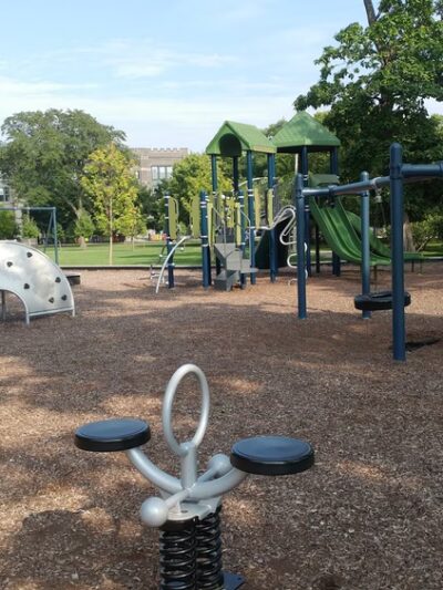 Roberts (David) Square Park - Chicago, IL