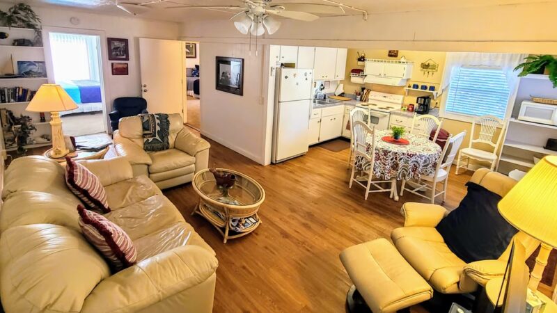 Parkway Motel & Marina - Chokoloskee, FL