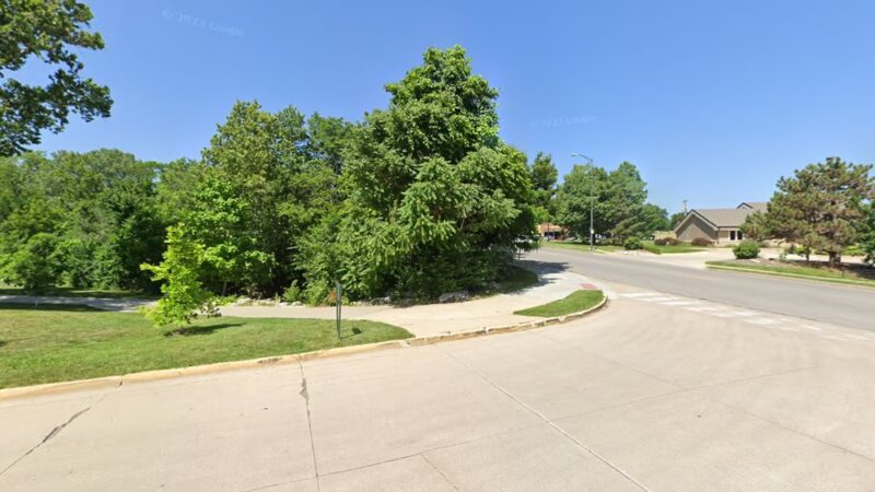 MKT Nature & Fitness Trail - MKT Plaza Access - Columbia, MO