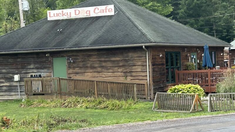 Lucky Dog Café - Confluence, PA