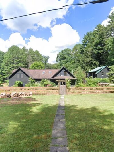 The Hemlock Haus Cabins - Cooksburg, PA