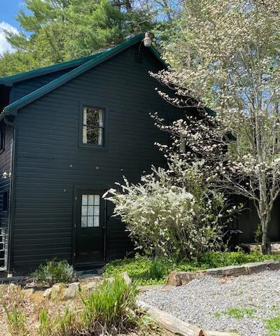 The Hemlock Haus Cabins - Cooksburg, PA