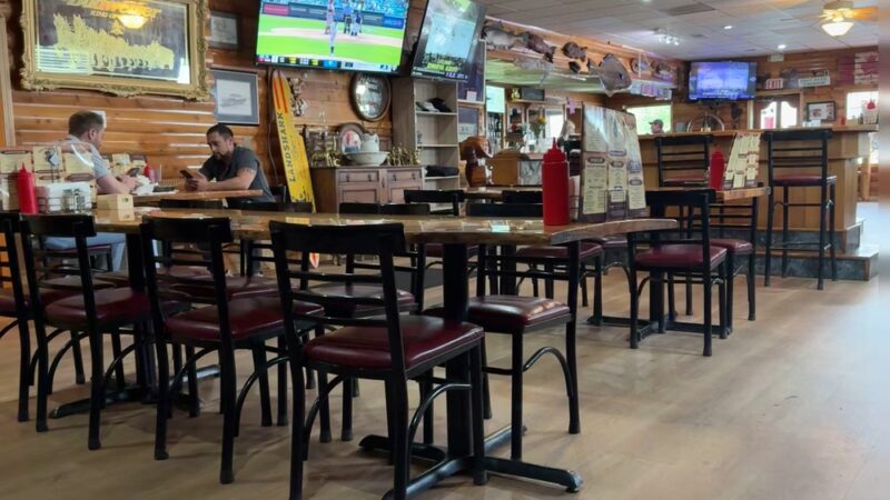 Salty Dog Eatery - Deer Park, WA