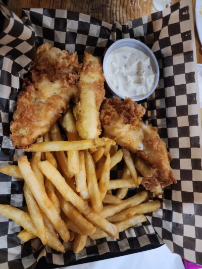 Salty Dog Eatery - Deer Park, WA