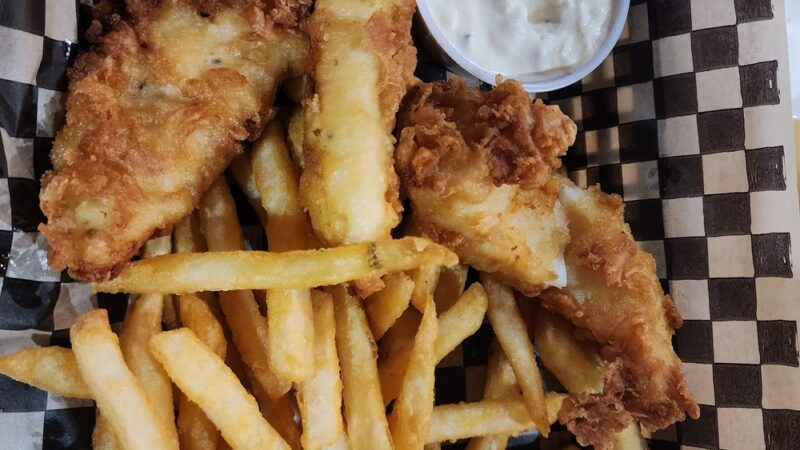 Salty Dog Eatery - Deer Park, WA
