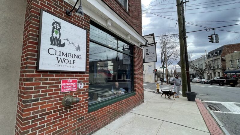 Climbing Wolf Coffee & Beer - Dobbs Ferry, NY