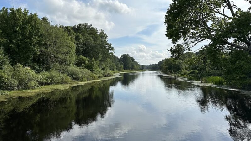 Chase Woodlands Parking Area - Dover, MA