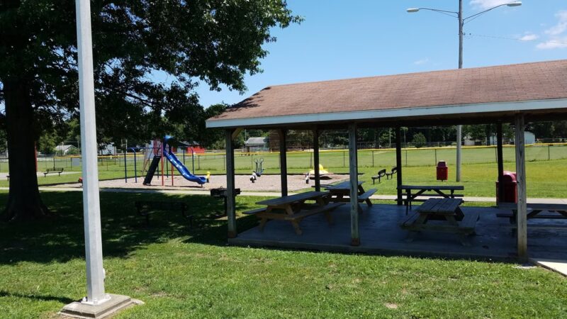 Thelma L. Pettiford Park - Du Quoin, IL