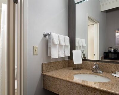 Courtyard Syracuse Carrier Circle - East Syracuse, NY