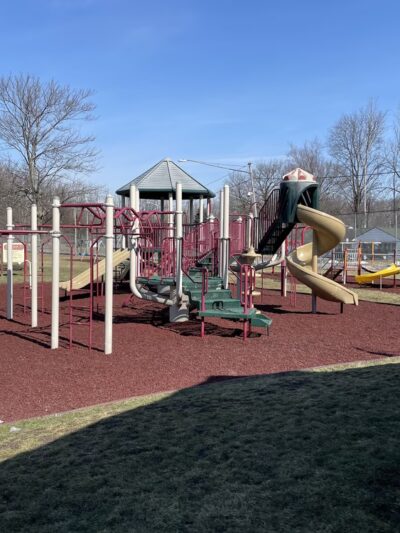 Hanlon Pool & Ellis Field Park - East Syracuse, NY