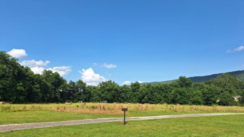 Robinson's Family Campground - East Waterford, PA