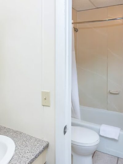 Ocean Park Inn Cape Cod - Eastham, MA