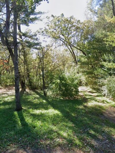 Elk Creek Parking - Elk Mound, WI